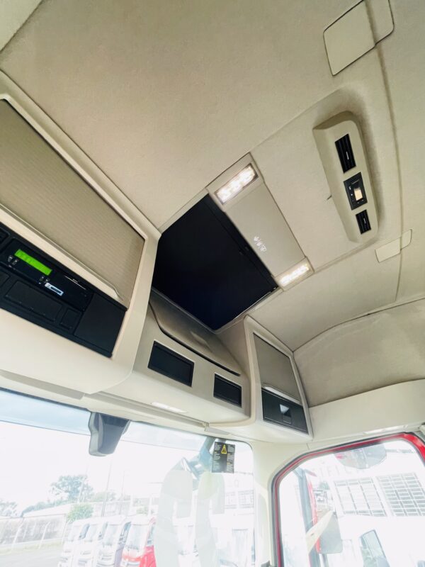 VW - 18.210 CRM 4X2 - Imagem 4