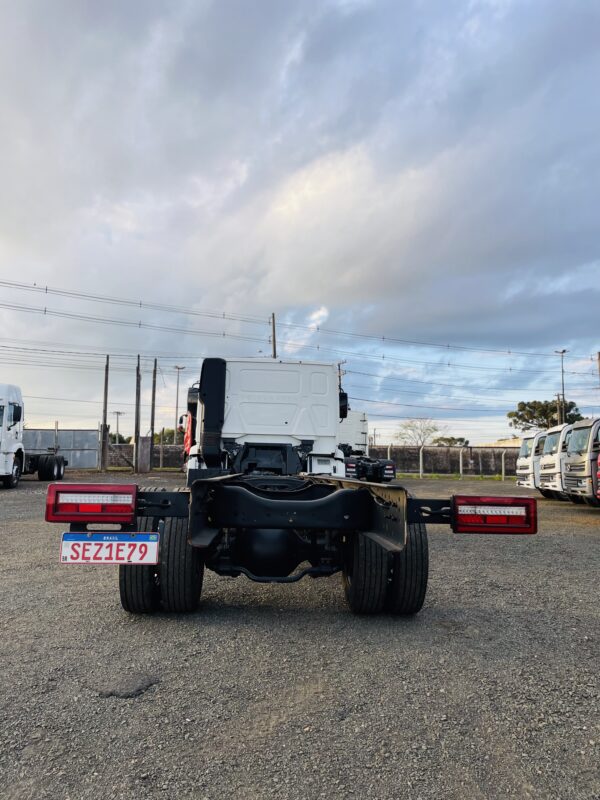 VW - 18.210 CRM 4X2 - Imagem 6